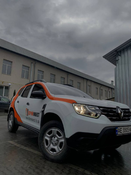 Car branding for the "StroyInvest" company