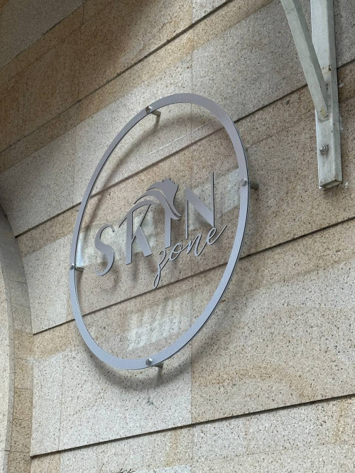Signage for beauty salon